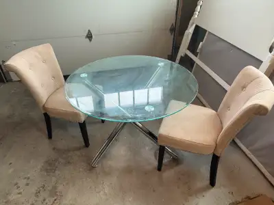 Furniture Sale & Giveaway – Great Items for a New Home! Downsizing our furniture collection after mo...