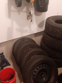 285 70 17 Goodyear Duratrac Tires 