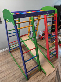 Indoor playground/jungle gym