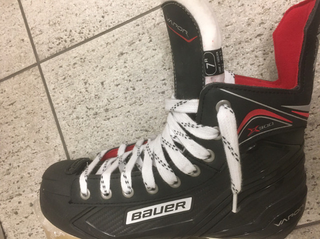 Bauer Vapor X300 Senior 7 Ice Skates in Skates & Blades in Ottawa - Image 2