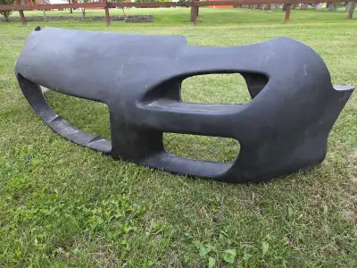 99 spec Fiberglass front bumper for rx7 fd3s. JJ carbon parts Plate-less Purchased years ago, but we...