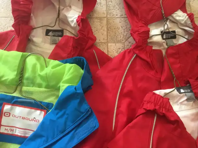 Jackets D (4 items)62863265792130122