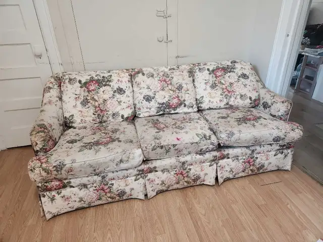 free sofa 