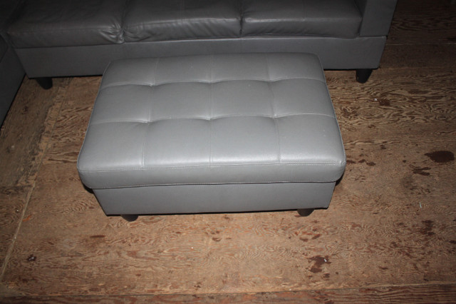 Sectional Couch in Couches & Futons in Peterborough - Image 2