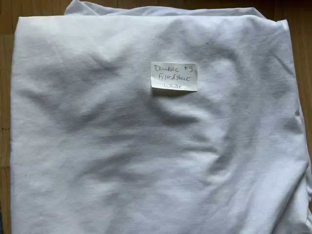 Pink cotton Disney flat sheet $15, 50/50 blend in Bedding in Oakville / Halton Region - Image 5