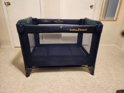 Handy Collapsible Travel Crib/Playpen, View more