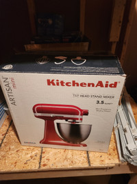 NEW KitchenAid mixer