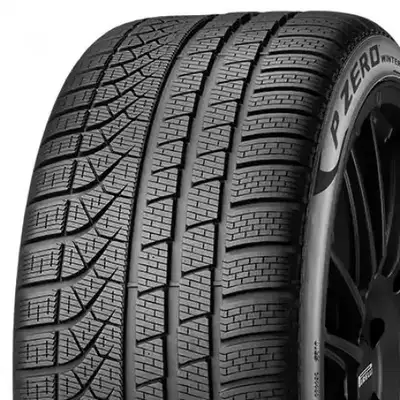 Set of 4 u sed Pirelli winter tires on steel rims off a 2015 Toyota RAV4. Used a few seasons, still...