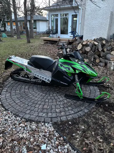 M8000 in great shape Ready to ride Extra belt included Plastic cover included