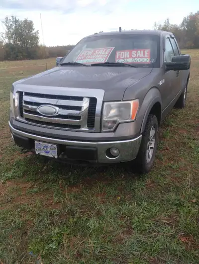 4x4 V6 new MVI 340kms new brakes, wheel bearing, wipers recent tires just replaced box and tailgate...