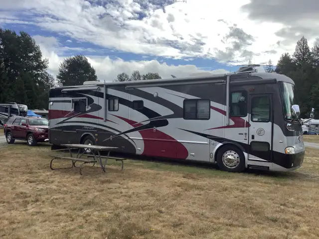 DIESEL 2005 TIFFIN ALLEGRO BUS MOTORHOME in RVs & Motorhomes in Delta/Surrey/Langley - Image 2