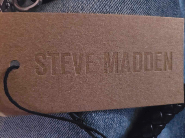 Steve Madden leather purse  in Women's - Bags & Wallets in Medicine Hat - Image 3