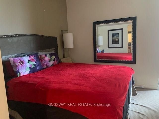 Studio at 1 King St, W - Toronto. Rent includes everything! 2