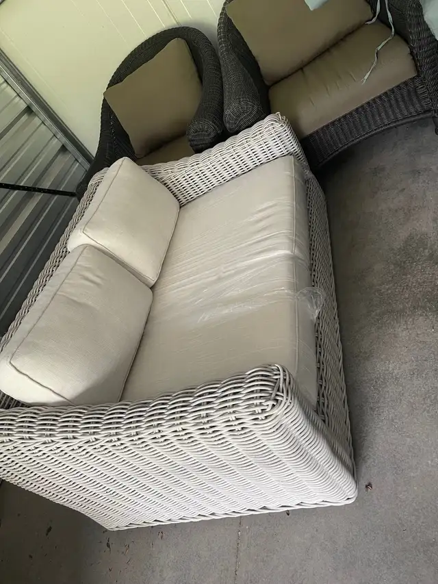 Restoration hardware outdoor patio furniture in Patio & Garden Furniture in City of Toronto - Image 3