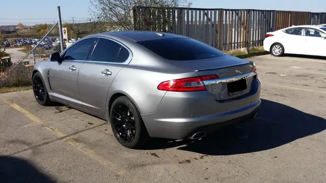 2009 Jaguar XF Premium Luxury in Cars & Trucks in Cambridge - Image 3
