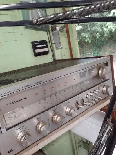 REALISTIC STA 2000 Stereo Receiver, View more