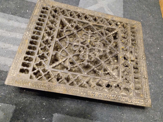 1800's Victorian Cast Iron Floor Vent in Other in Hamilton