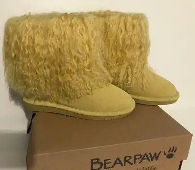 Bearpaw - Women's Boo Winter Boots (Yellow) - Size 8 *brand new*, View more