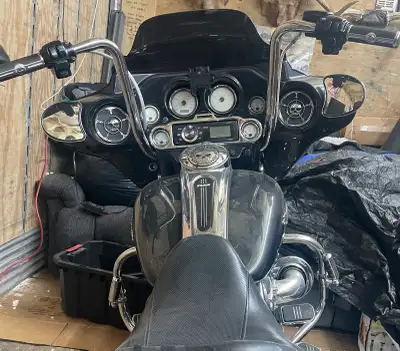 Harley Davidson Flhx 2008 avec 63280 kilo très propre radio aquatic av exhaust SCREAMIN' EAGLE et d’...