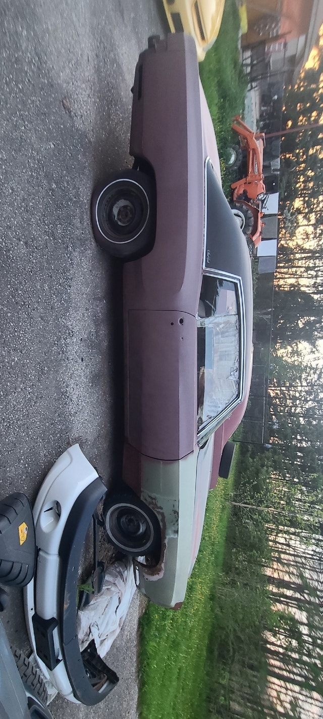 1970 and 1971 monte Carlos for sale Classic Cars Kitchener / Waterloo Kijiji