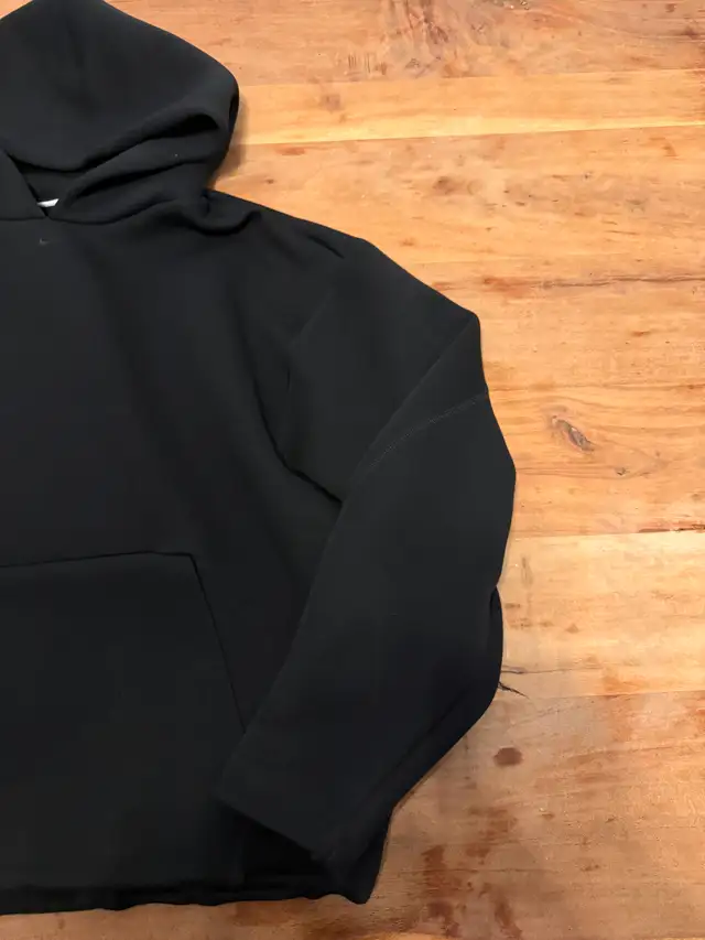 Nike Tech Fleece Oversized Pullover Hoodie - Size S fits M/L in Men's in Markham / York Region - Image 4