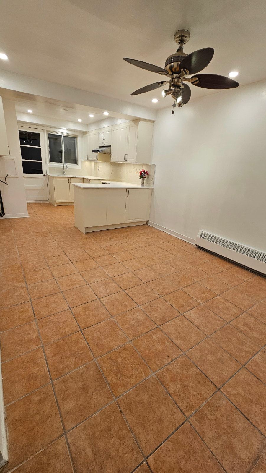 Grand 5½ rénové – NDG –  $1,895 -Chauffage inclus — photo 2
