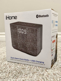 New iHome iBT232 Bluetooth Alarm Clock Radio USB charging