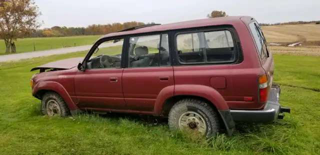 parting out 1991 Toyota landcruiser fj80 in Engine & Engine Parts in City of Toronto - Image 2