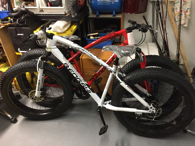 NEW FATBIKE Fat Bike Velo 26"X4.0" White RED De Montagne Laval/Rive