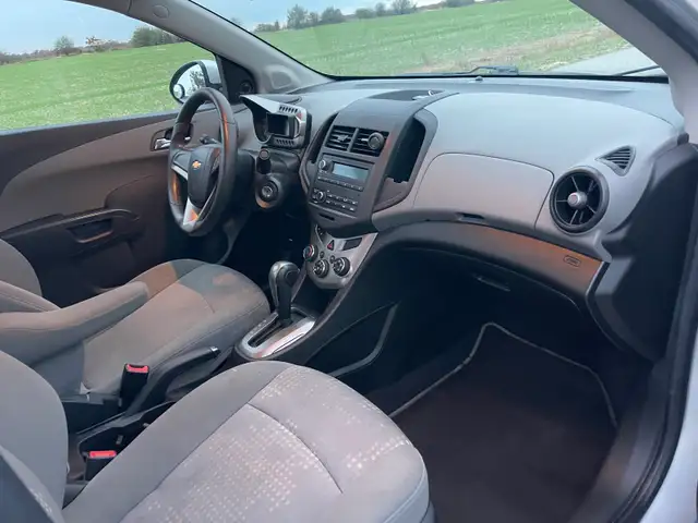 2012 Chevy sonic 605943988099502084