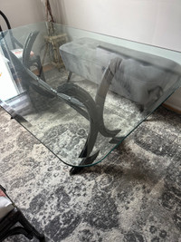 Table rotin dessus verre (artisatech) 