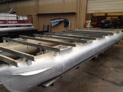 Looking for old pontoon boat in Boat Parts, Trailers & Accessories in Thunder Bay