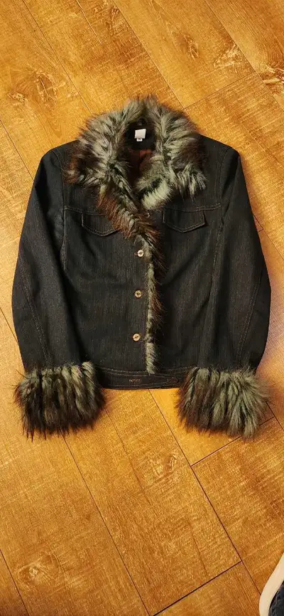 superbe haut médium , View more