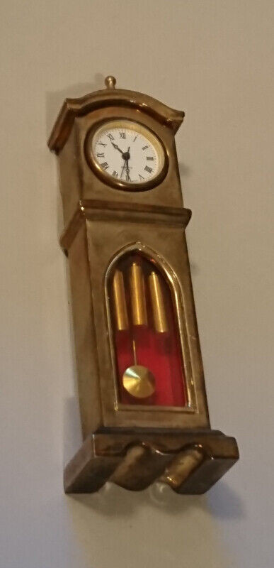 Vintage  Brass Miniature Grandfather Desk Clock in Arts & Collectibles in Oshawa / Durham Region - Image 2
