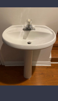 Sink ( Pedestal) with Moen Faucet