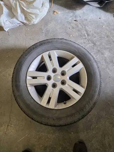 $1000 original, $100 discount for 2025 - 4 Dodge Caraven OEM 17" rims with Uniroyal Tiger Paw A/S 22...