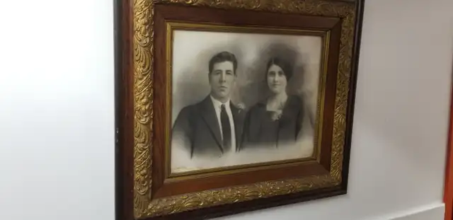 Vintage Antique- Old Portrait in Arts & Collectibles in Oakville / Halton Region - Image 3