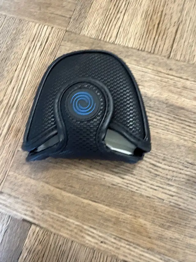 Odyssey Works Superstroke Versa 7 -Tank putter in Golf in Mississauga / Peel Region - Image 8