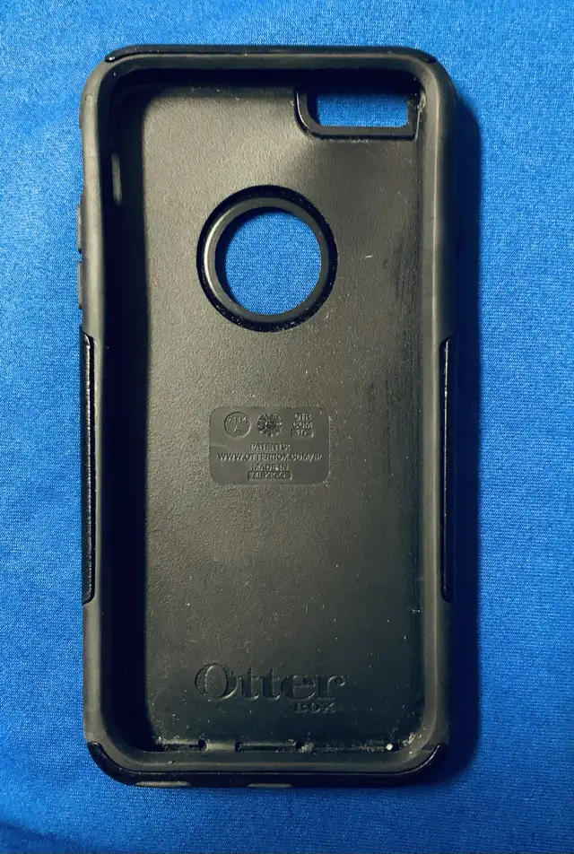 OtterBox iPhone 6/6s/7/8 Case in Cell Phone Accessories in Mississauga / Peel Region - Image 3