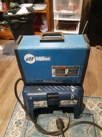 I am selling my used Miller Maxstar 200 SD welder, a robust and reliable machine for TIG and stick w...