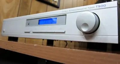 *** Note: I also have a Pioneer TX-950 in top shape listed here: https://www.kijiji.ca/v-stereo-syst...