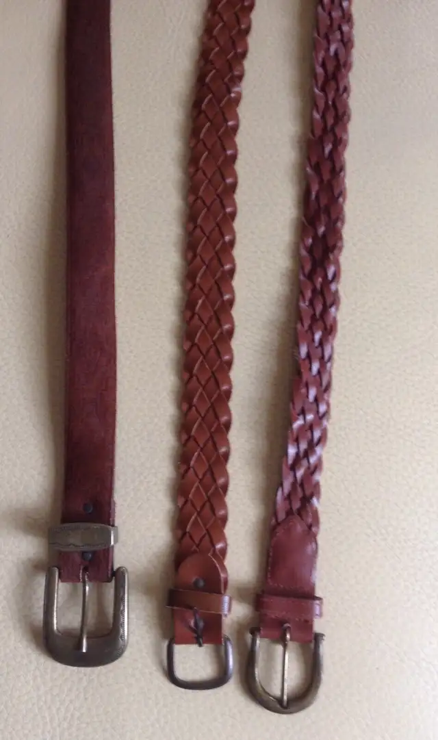Several belts / women / medium63234753890307122