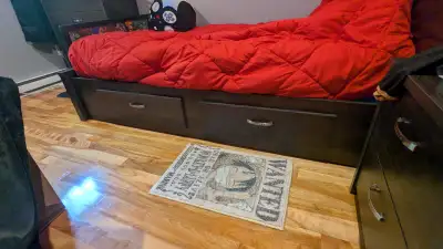 Lit simple et table de nuit (Matelas gratuit), View more