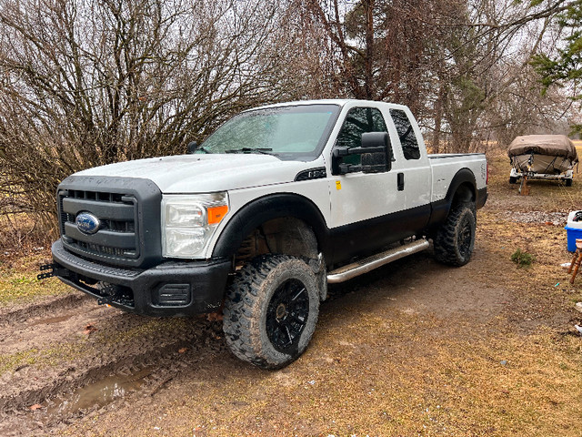 2013 Ford F250 4X4 Supercab $12,500 obo in Cars & Trucks in Mississauga / Peel Region - Image 2