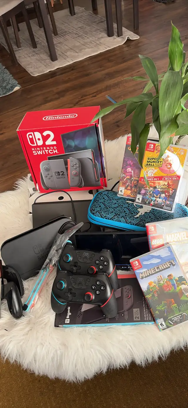 Nintendo switch 2 with games and accessories in General Electronics in Hamilton - Image 4