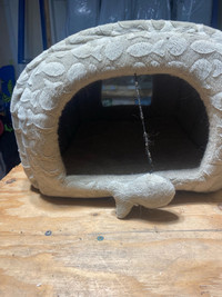 Cat house/bed