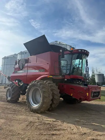 Worried about soft fields? No problem 4 wheel drive combine. Power folding hopper , Yield and moistu...