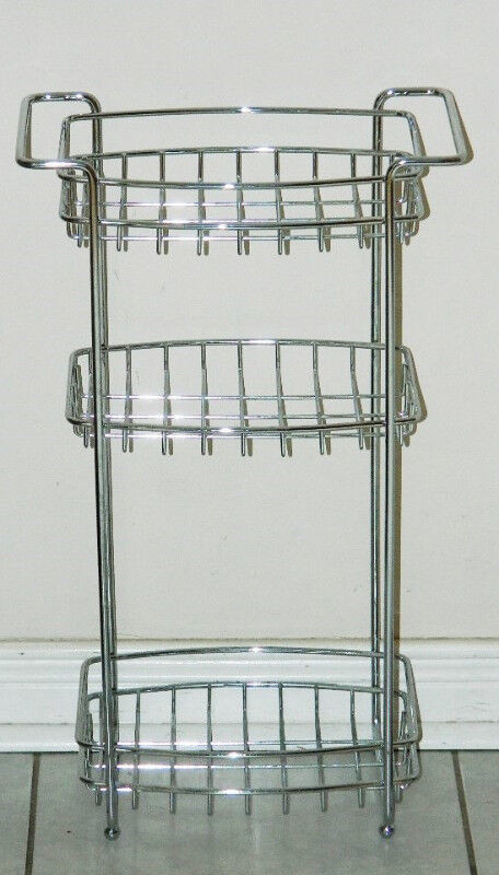 Cat In The Hat Table Lamp & Floor Stand 3-Tier Chrome in Accessories in Oshawa / Durham Region - Image 3