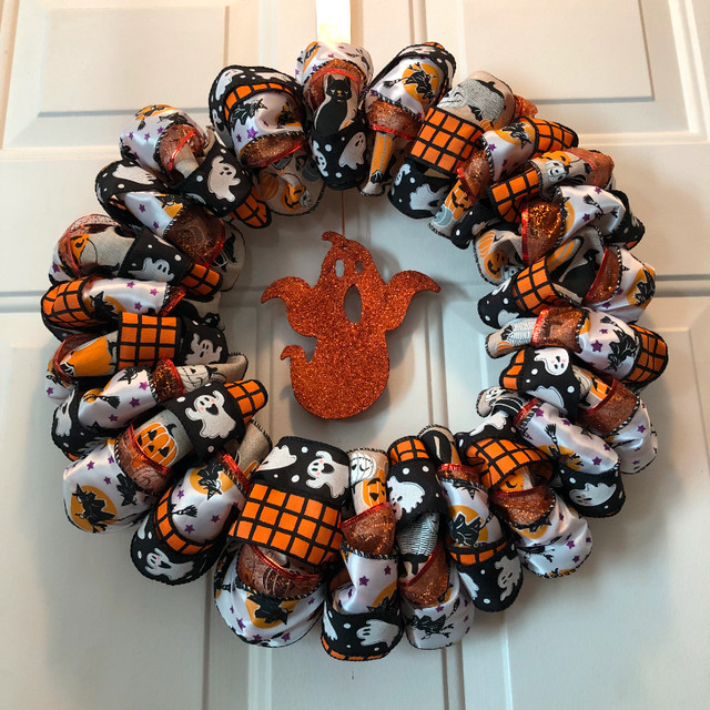 Ghostly Handmade Halloween Wreath in Holiday, Event & Seasonal in Winnipeg - Image 4