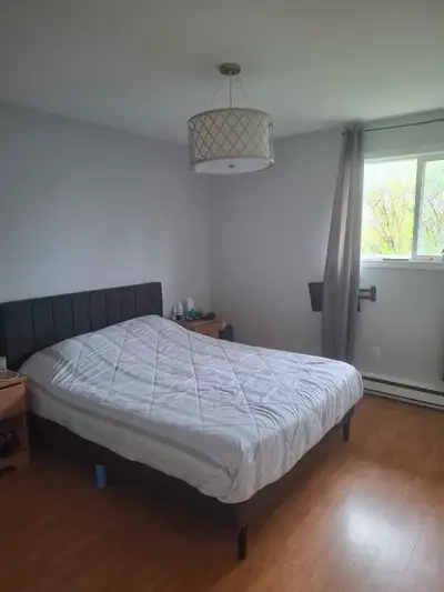 Bright 3-Bedroom Apartment – Bonita Ave | Available Aug 1st Freshly updated 3-bedroom unit in a love...